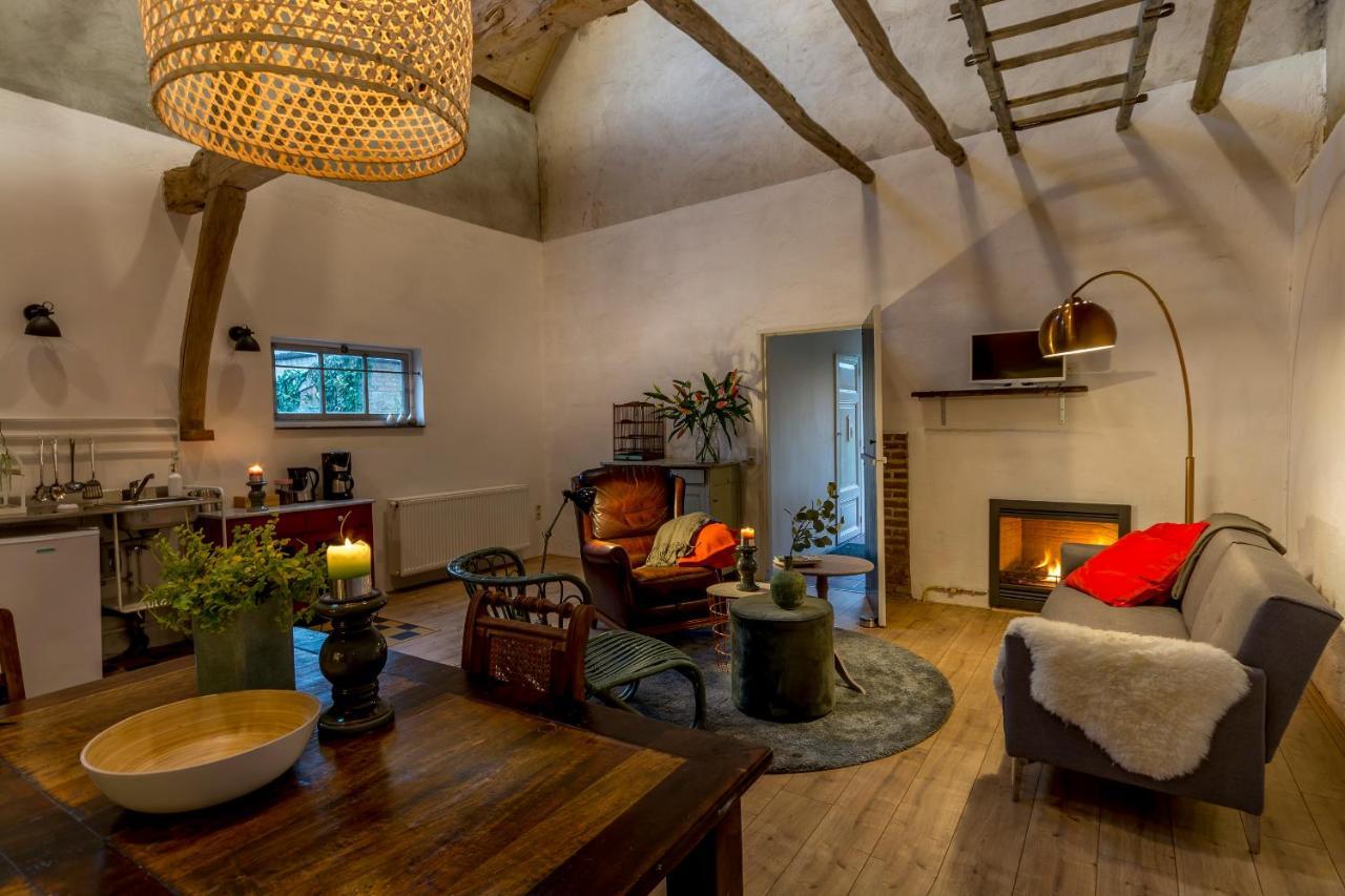 Aan De Holle Weg. Zeer Landelijk Gelegen Verbouwde Stal Tot Woning Nuth Bagian luar foto